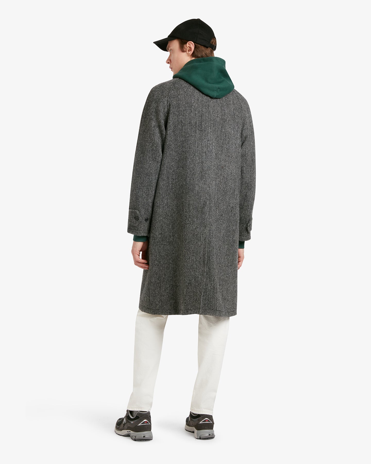 Men's Hynes Harris Tweed® Overcoat Charcoal Herringbone - Image 4