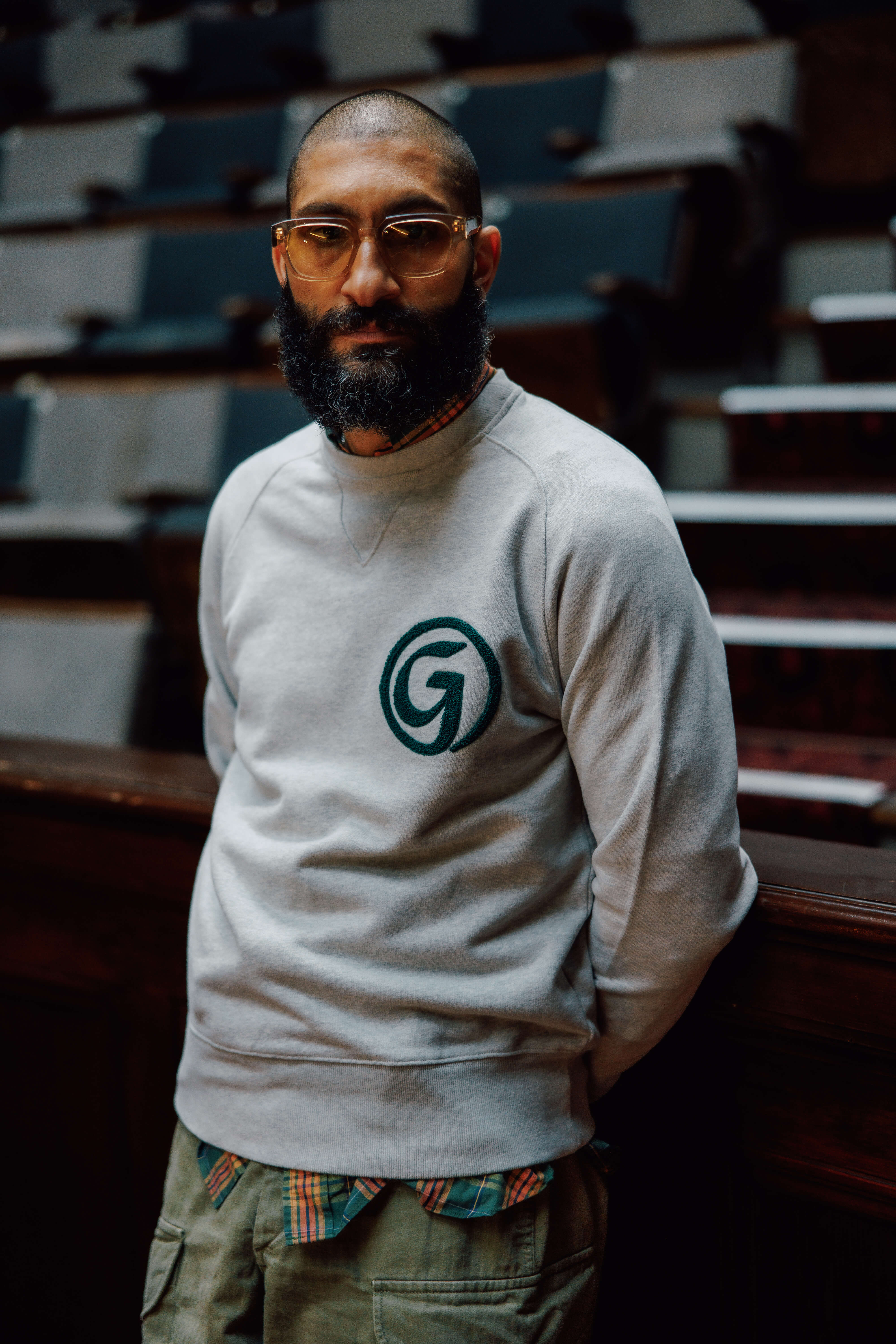 Unisex 'G' Embroidered Sweatshirt Light Grey - Image 4